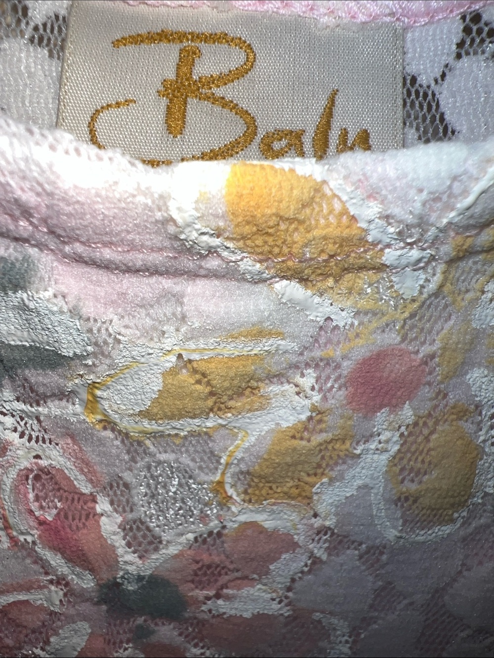 Vintage Pink  Lace Floral Set Handpainted In Cape Town South Africa. Sz 2​ - Picture 3 of 8